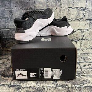 Sorel Women's 7.5 Kinetic Rnegd Lace Sneaker Black White